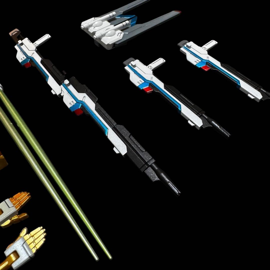 専用 GフレームFA ストライクフリーダム 初音ミクカラー ガンプラ