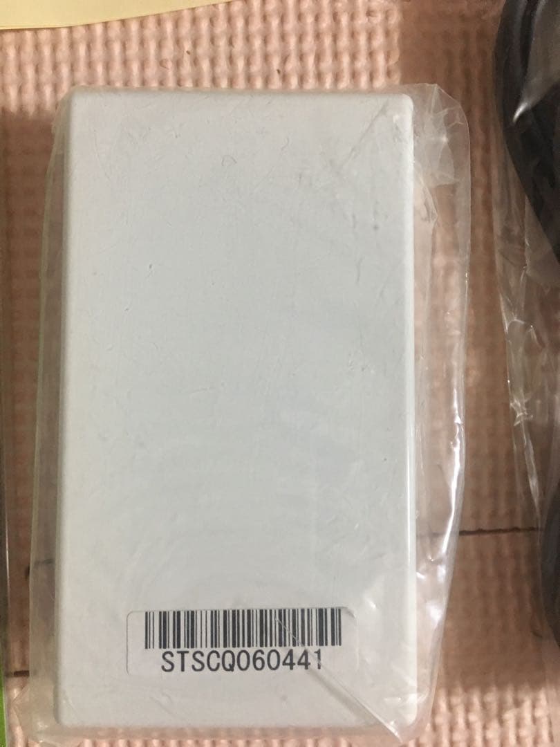 neon ガラケー　新品未使用　ルーブル美術館収蔵品