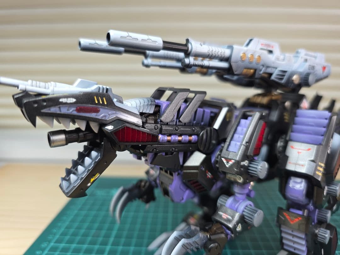 ゾイドHMMジェノザウラー全塗装