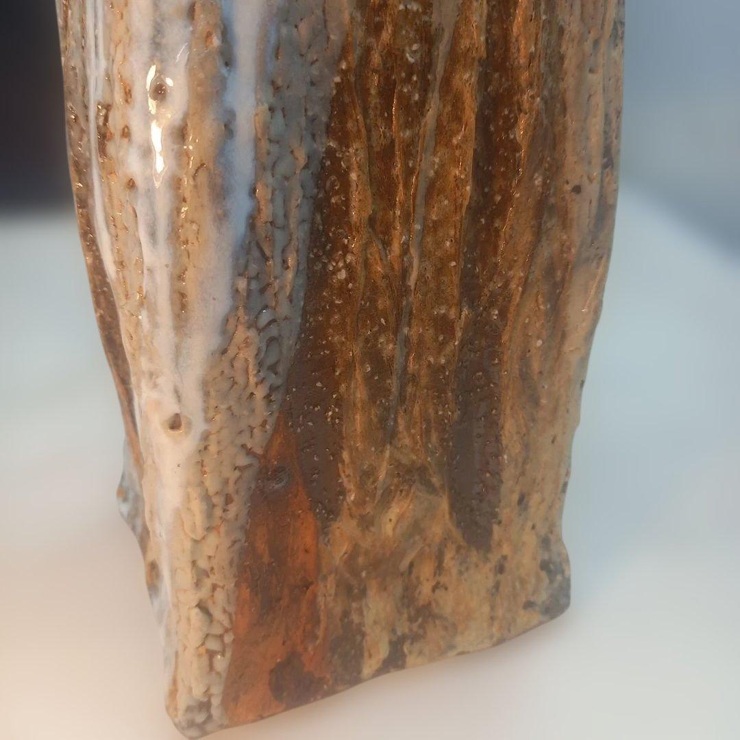 陶芸作家　手作りの花瓶