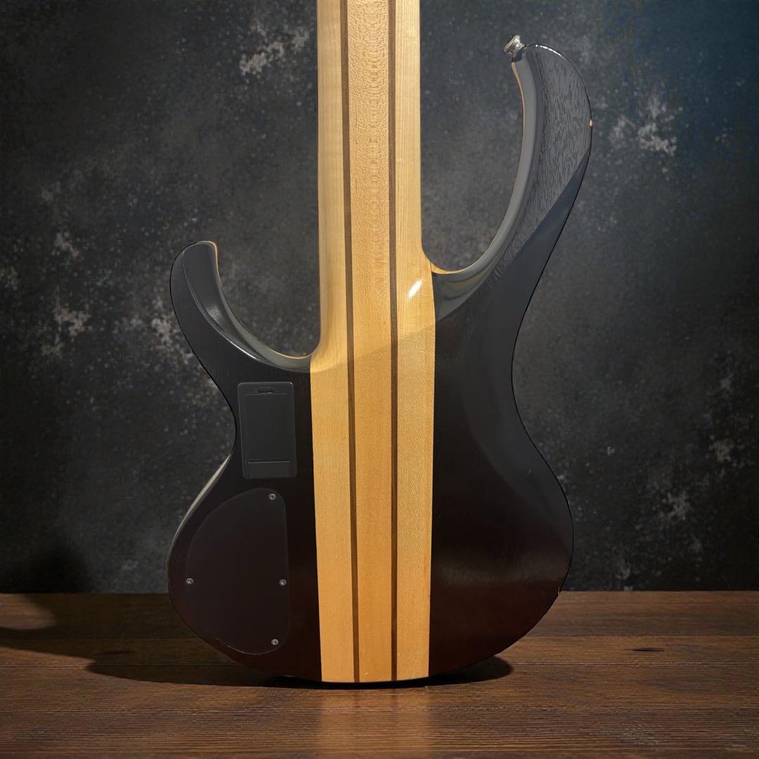 激レア IBANEZ アイバニーズ 6弦ベース BTB746