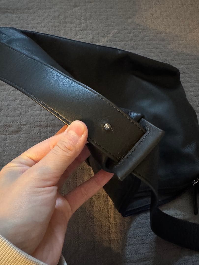 《本革/480g》2WAYレザーショルダーバッグ　earPAPILLONNER