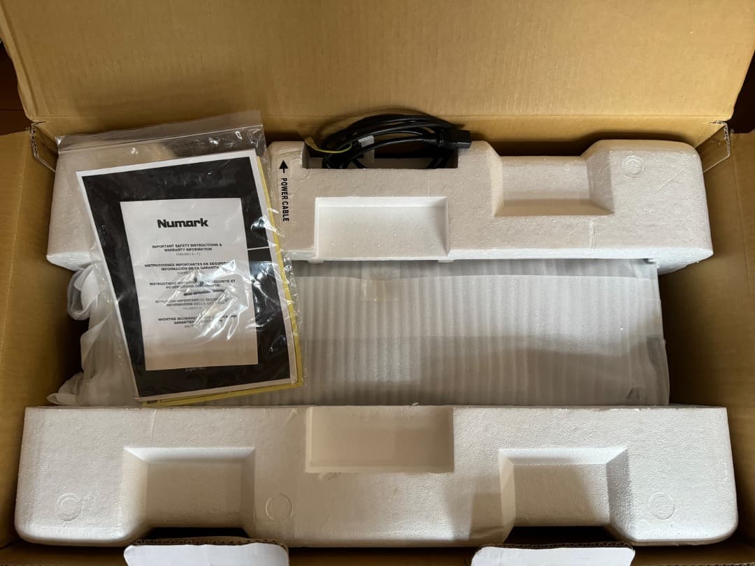 【値下げ】Numark NS7 Ⅱ DJコントローラー (プラッター回転自走)