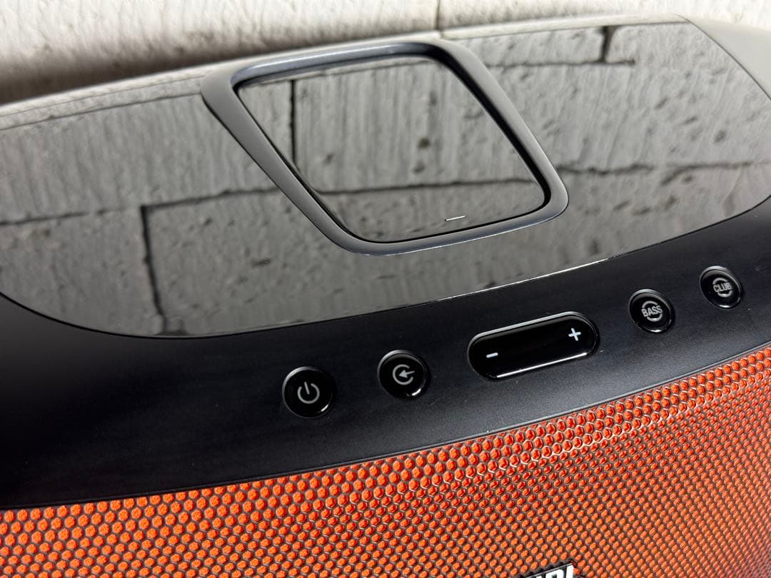 JBL OnBeat Rumble Bluetoothスピーカー