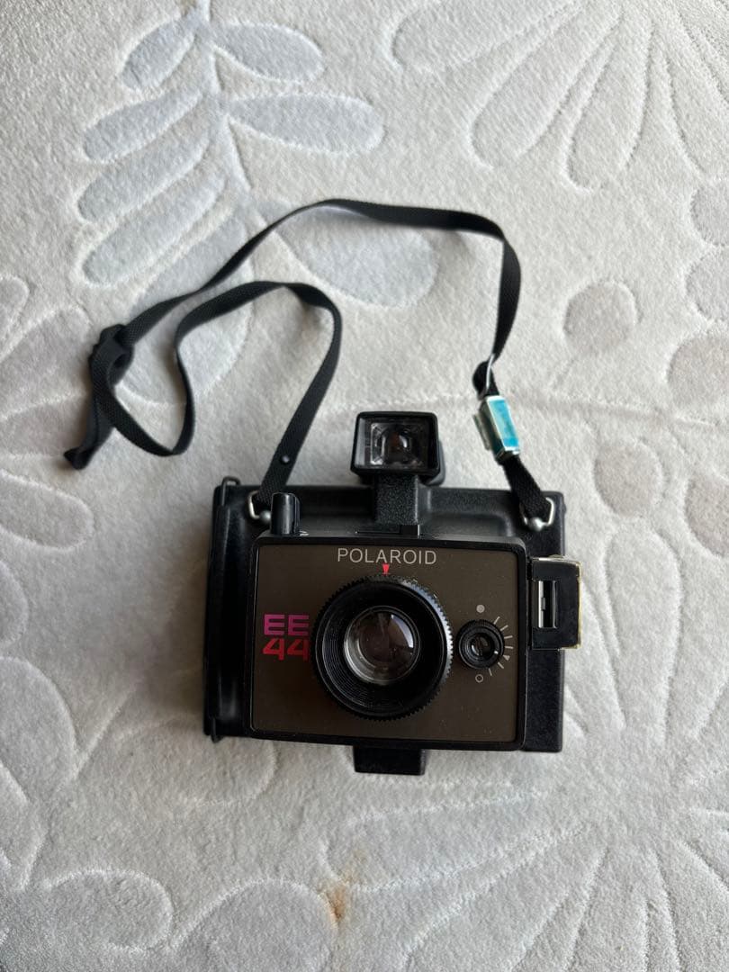 ポラロイドカメラ