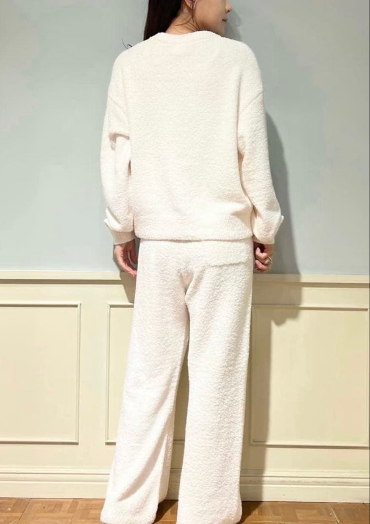 【新品】ジェラートピケ　プードルジャガードプルオーバーベビモコロングパンツ上下