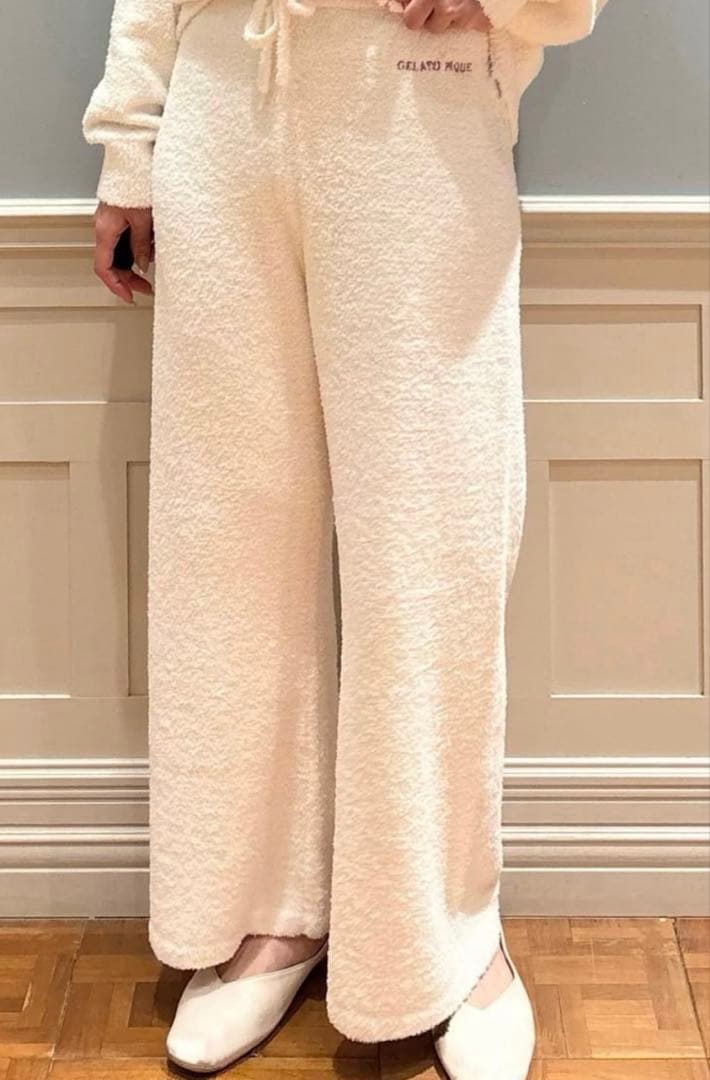 【新品】ジェラートピケ　プードルジャガードプルオーバーベビモコロングパンツ上下