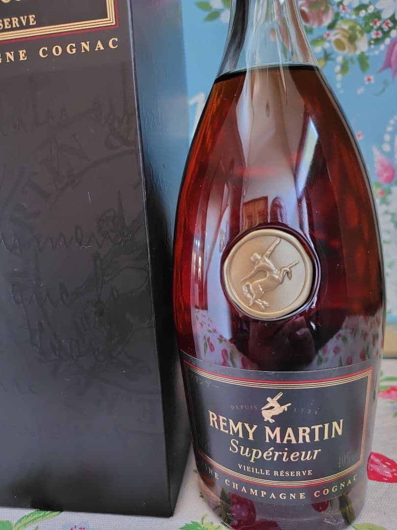 レミーマルタン スーペリア フィーネ　シャンパーニュ　旧ボトル 700ml