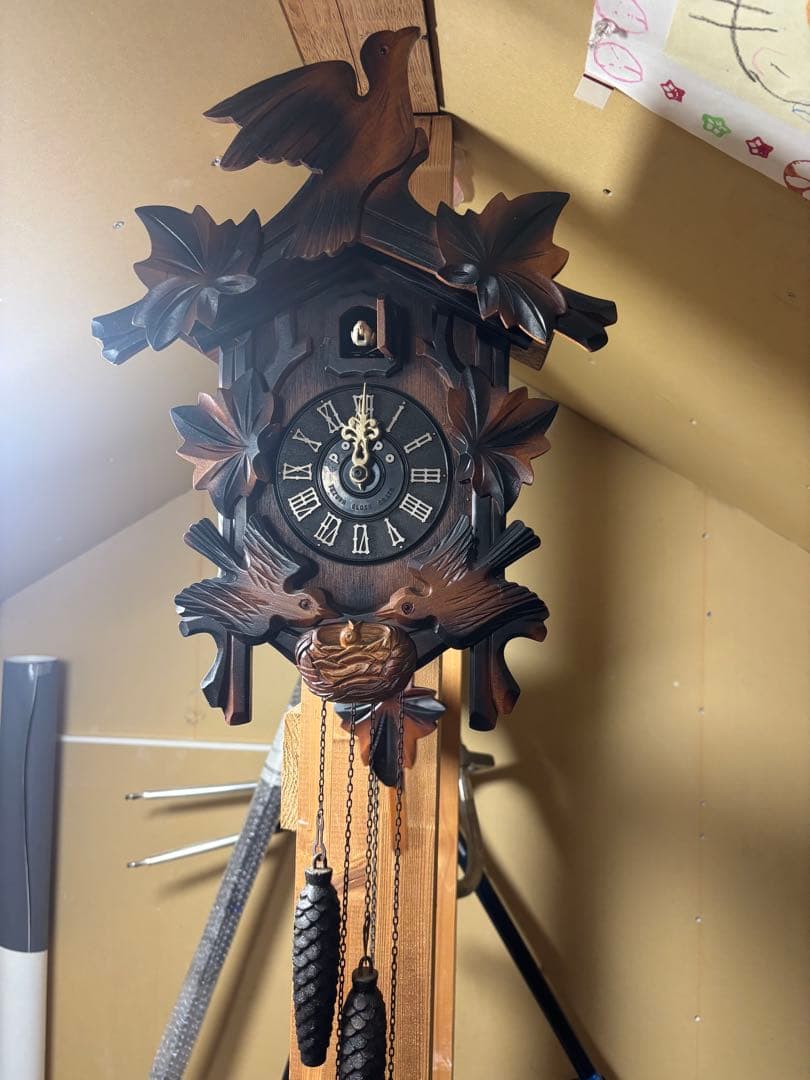 鳩時計　poppo 木製鳩時計 鳥と葉の彫刻　手塚時計店