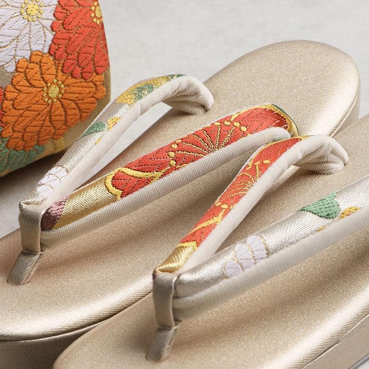 【新品】沙織謹製 草履バッグセット 草履24cm 古典柄 帯地 　03213