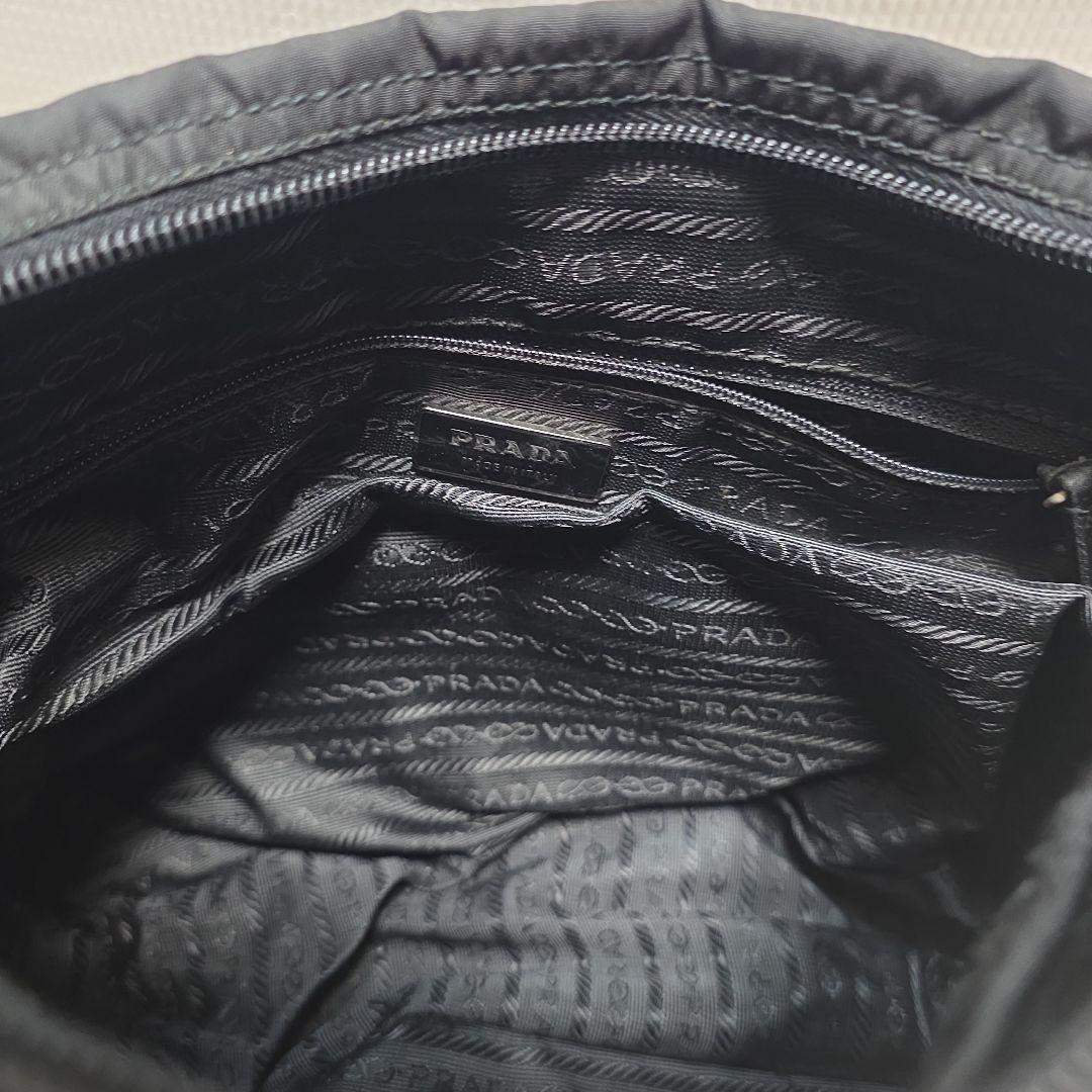 【良品✨】PRADA プラダ　ショルダーバッグ　メッセンジャーバッグ　ナイロン