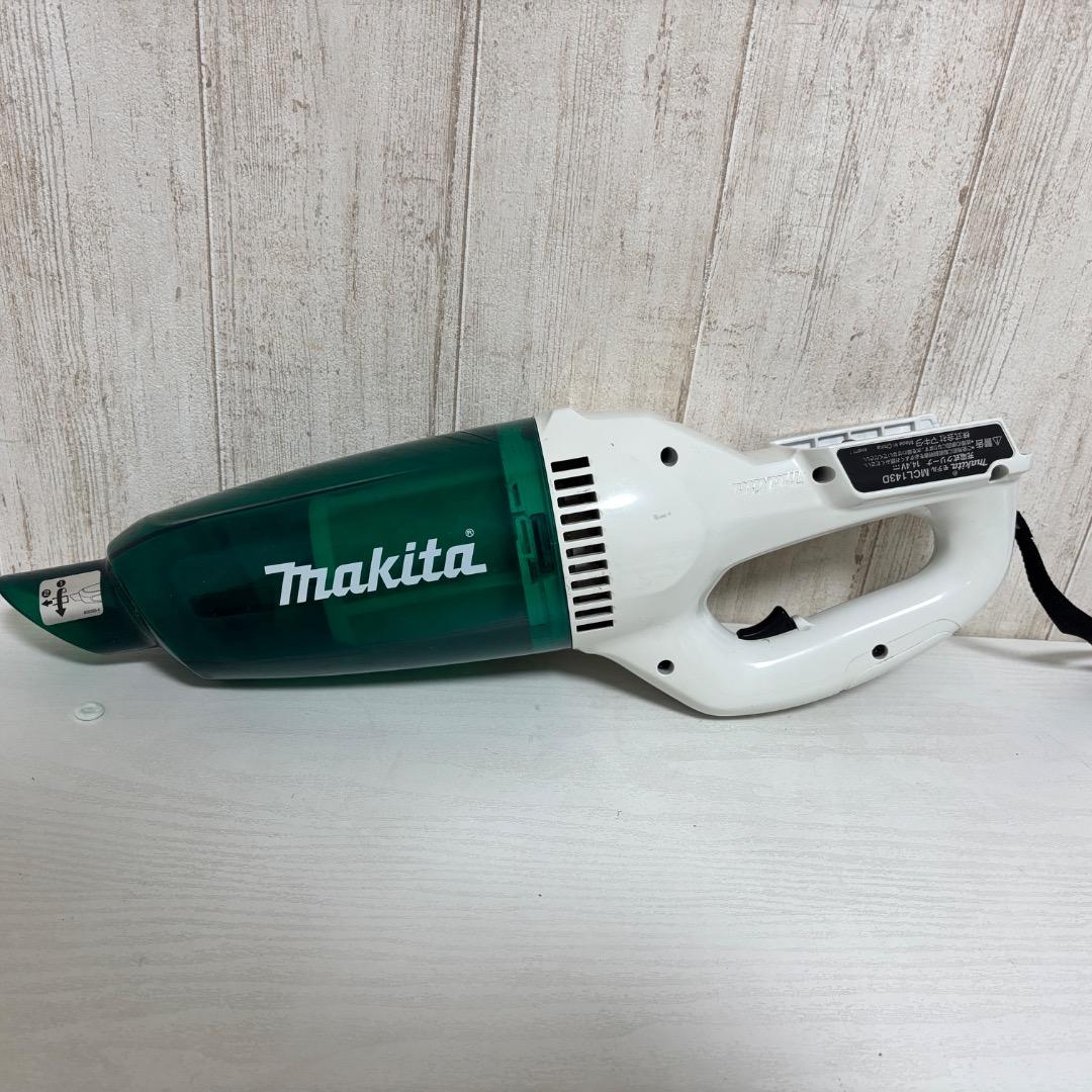 早い者勝ち‼️マキタ　充電式クリーナー MCL143D バッテリー、充電器付