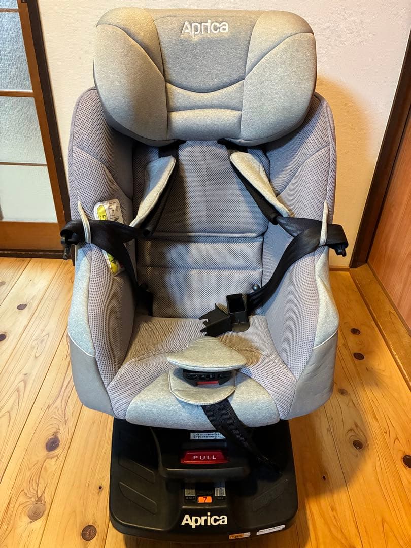 Aprica チャイルドシート クリクラAD グレー