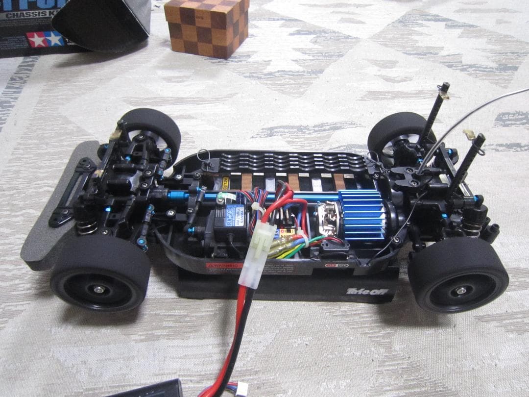 K*Y様 完全動作 1/10 超高火力戦闘機② タミヤ TT-01R 新品ボディ