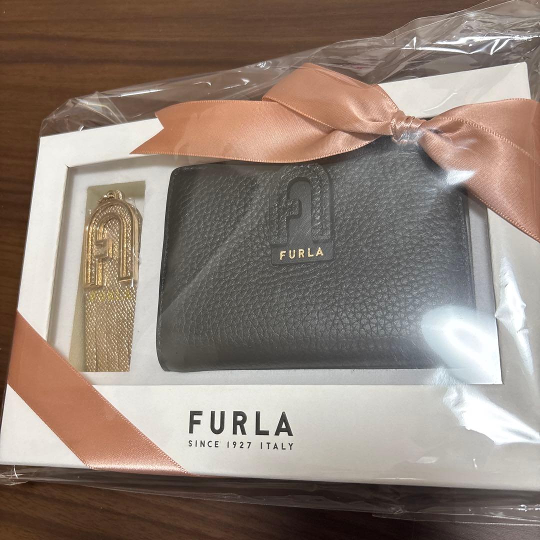 あ*ん様 FURLA 財布 キーリング BOXセット