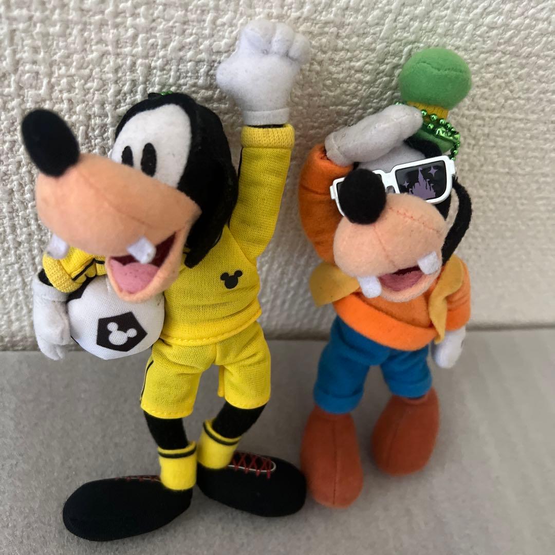 グーフィーぬいぐるみバッジ　マックスぬいぐるみバッジ2体　　　　まとめ売り
