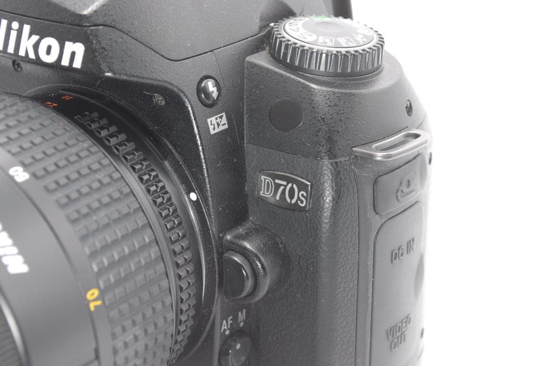 ✨CFカード付✨Nikon D70S✨バッテリー2個✨一眼レフ✨すぐに使える✨