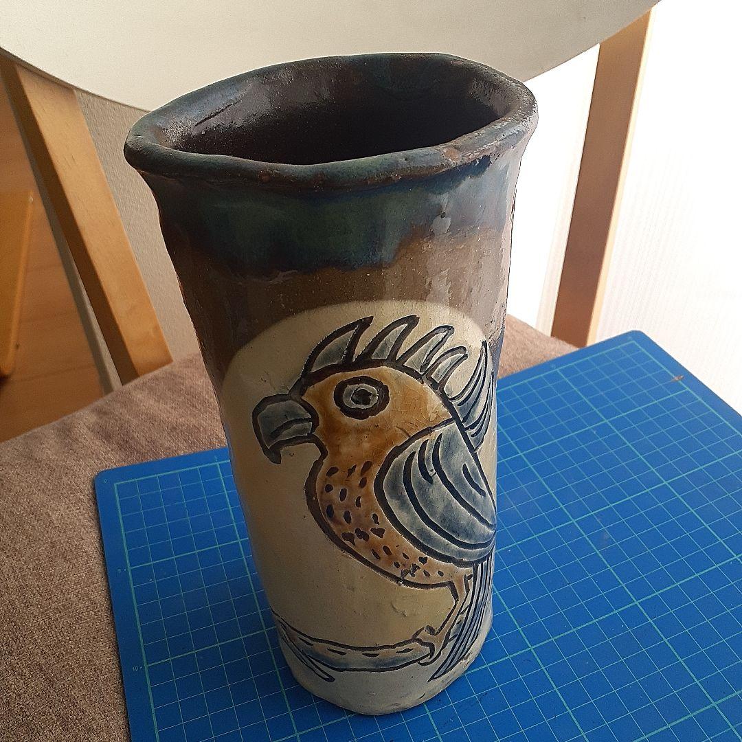 やちむん宮城須美子さん作品花瓶　珍しい絵付け