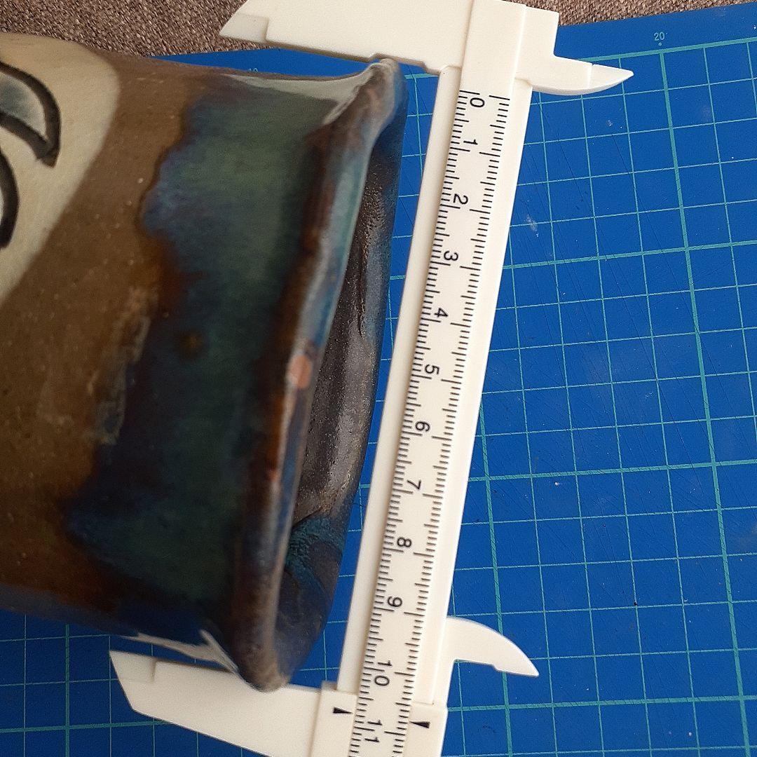 やちむん宮城須美子さん作品花瓶　珍しい絵付け