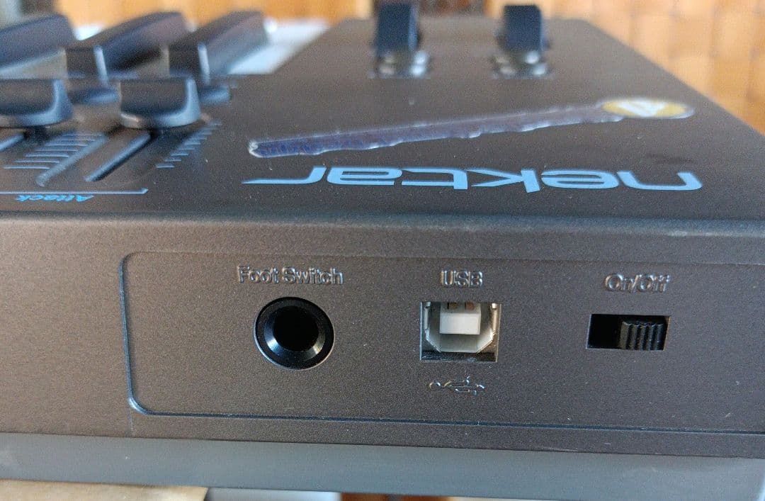 Nektar IMPACT LX49+ シンセサイザー