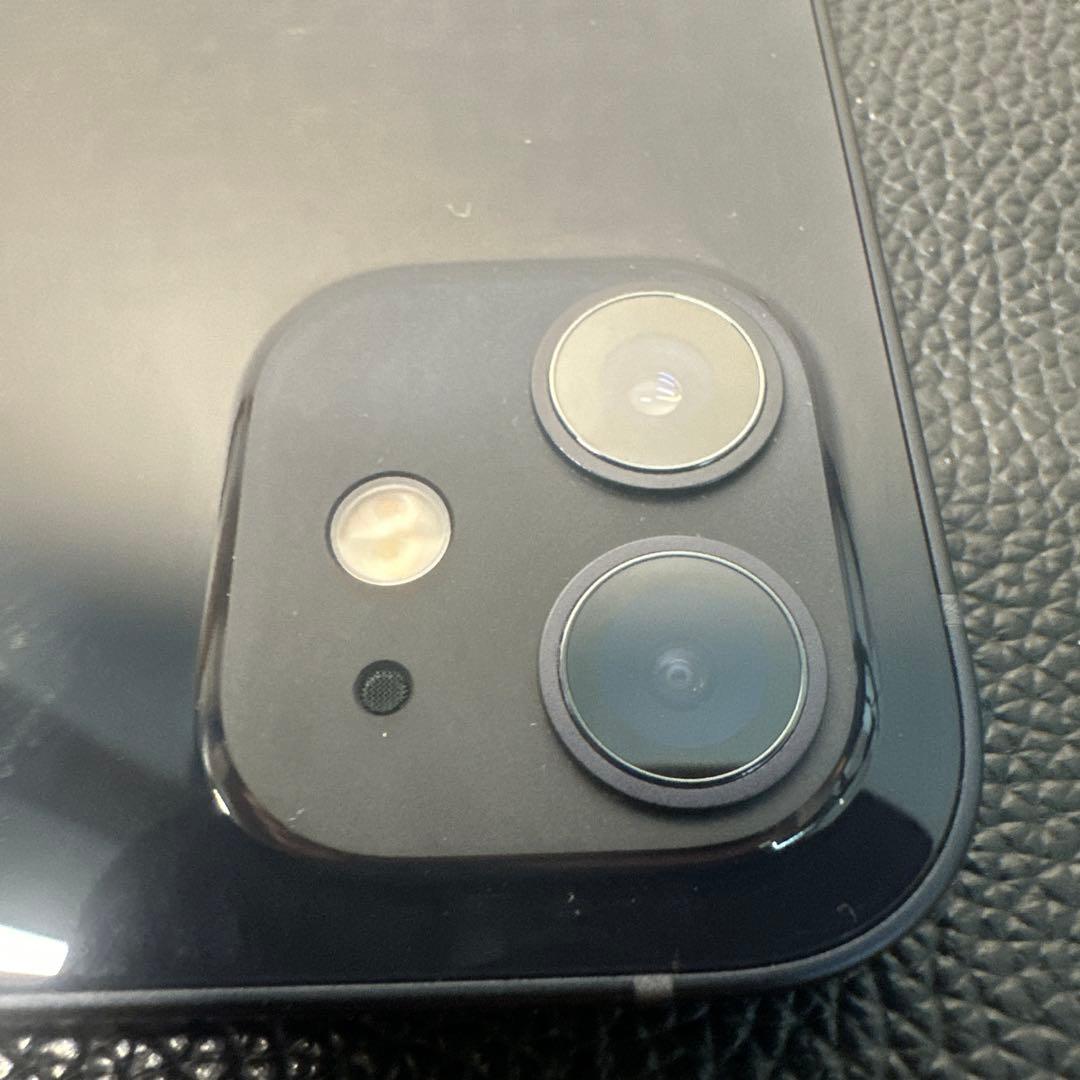 ほぼ未使用　Apple iPhone 12 64GB SIMロックなし