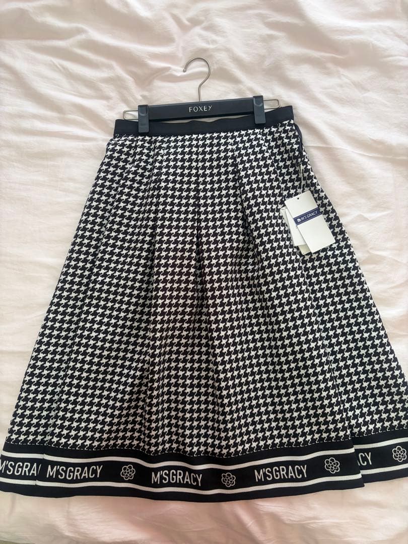 yukikoM'S GRACY フレアスカート ロゴ入り　新品未使用タグ付