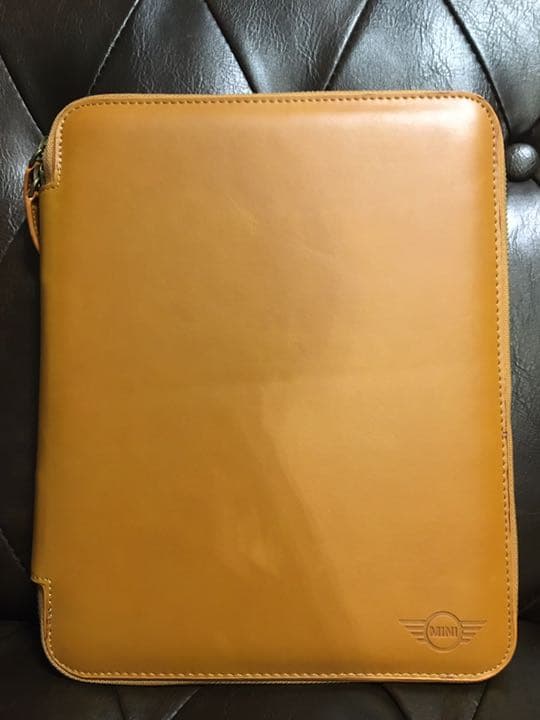 【新品未使用】MINI クラッチバッグ（セカンドバッグ）