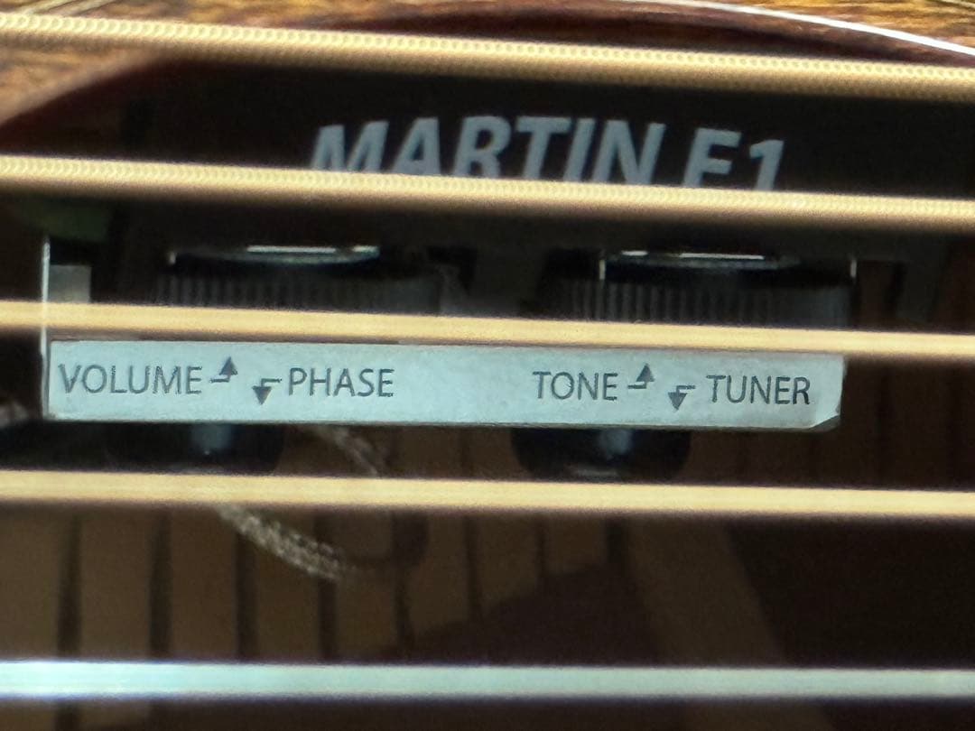 新品同様　Martin 000C Jr E StreetMaster マーチン