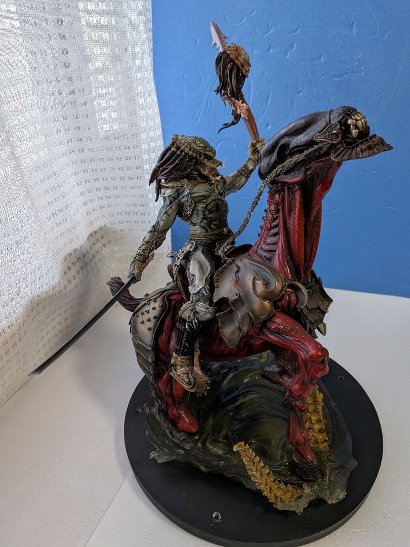 プレデター フィギュア 馬に乗った