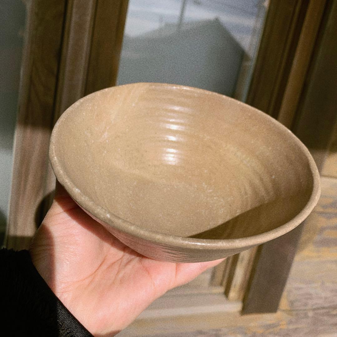 李朝　高麗　抹茶茶碗　大きな茶碗　朝鮮　韓国　骨董品　中国　古美術　欠けあり