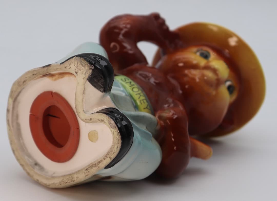 ビンテージ品　スモーキー・ザ・ベア 貯金箱 陶器製 約15cm