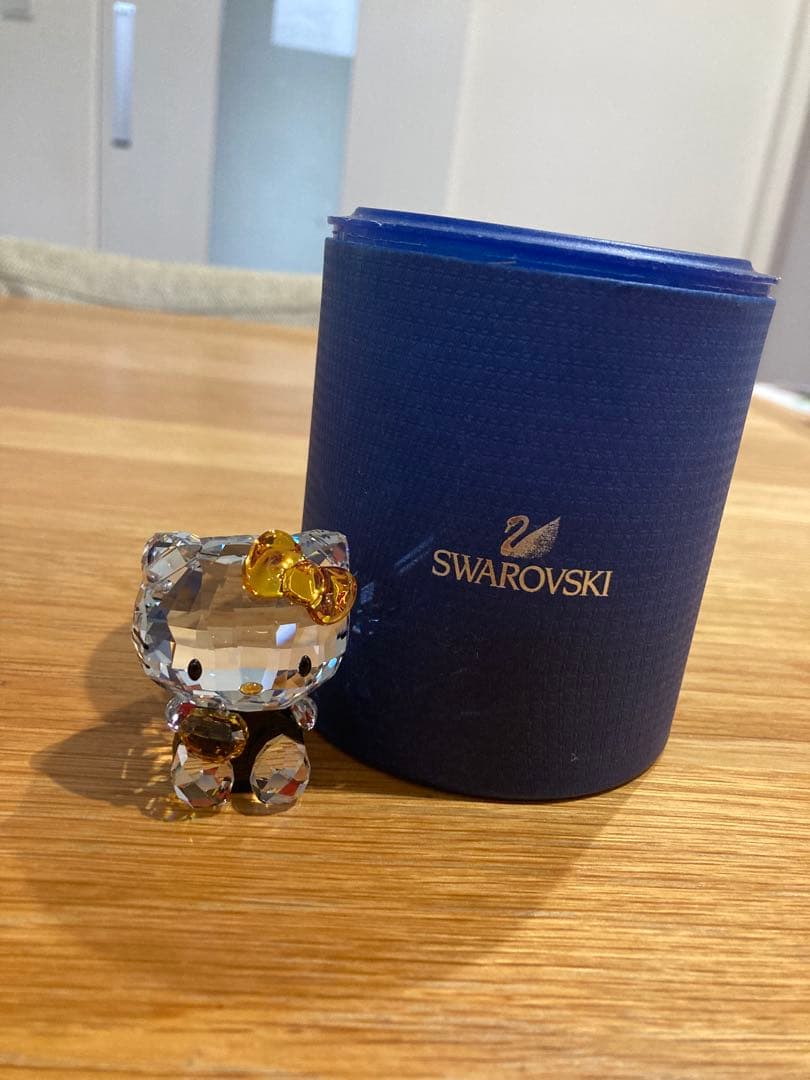 スワロフスキー　キティHello Kitty Halloween 置物