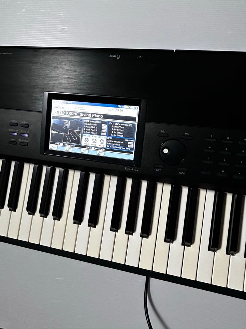 KORG KROME 88鍵盤 シンセサイザー　アダプター付き
