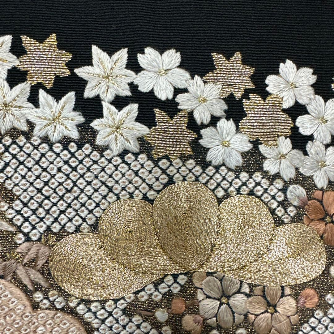 黒留袖 総刺繍 松竹梅 桐紋