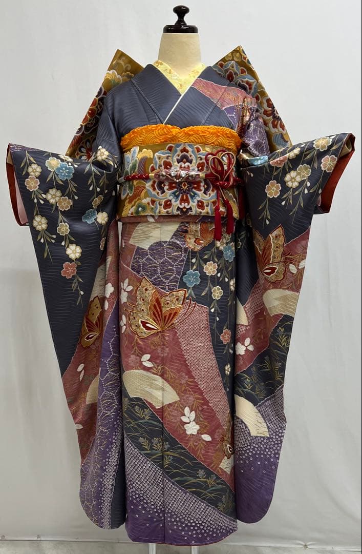 振り袖　フルセット　長襦袢　成人式　金彩加工　刺繍入り　セット　しつけ付　586