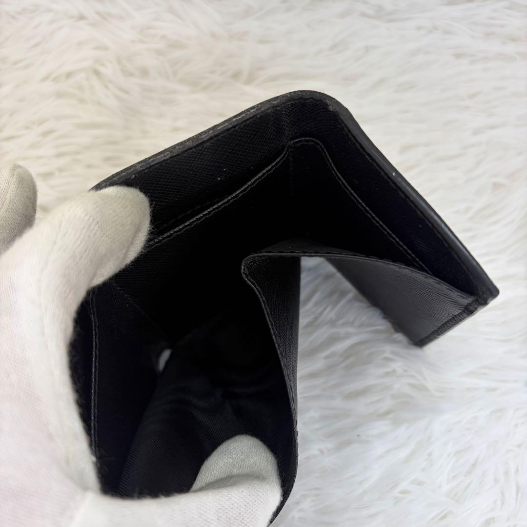 美品✨️プラダ 三つ折り財布 三角ロゴ レザー サフィアーノ ブラック