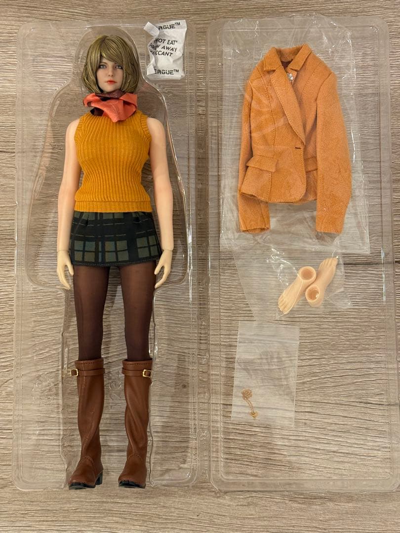 バイオハザード　アシュリー　1/6 可動フィギュア