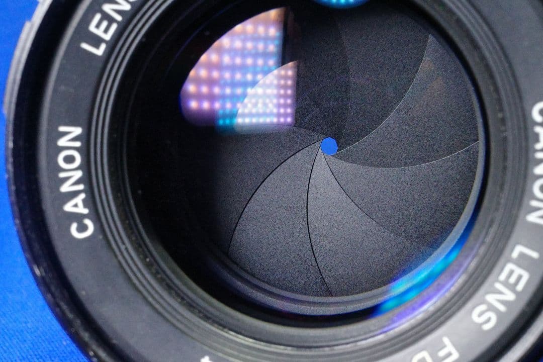 フィルムカメラ Canon AE-1 Program + New FD mm/F