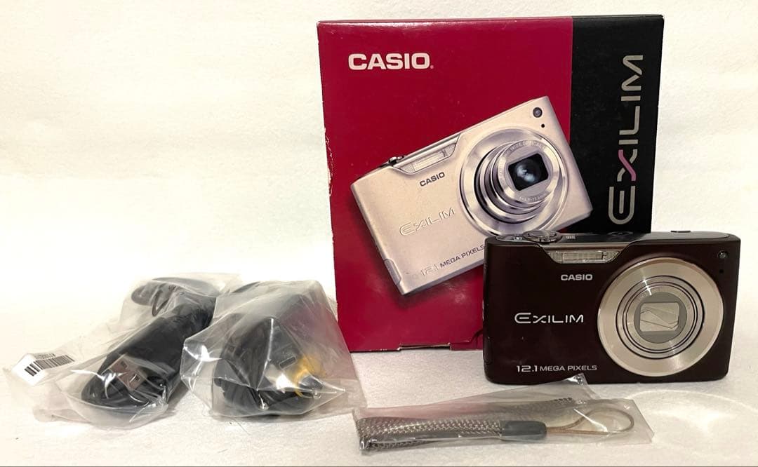 デジタルカメラ CASIO EXILIM 12.1MEGA PIXELS