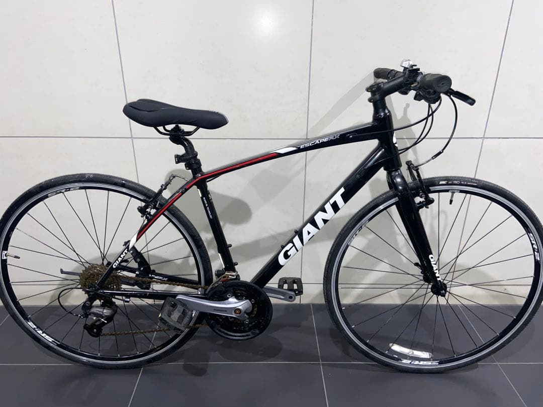 GIANT ESCAPE RX3 クロスバイク　ジャイアント　エスケープ4r3