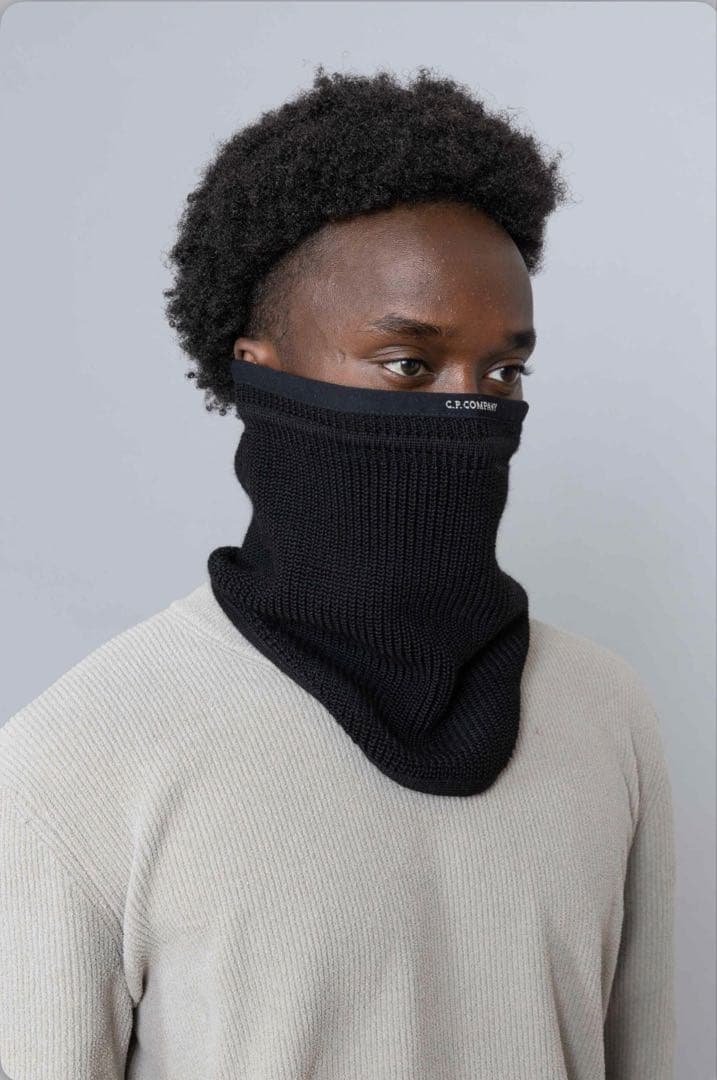 C.P. Company ブラック ネックウォーマー