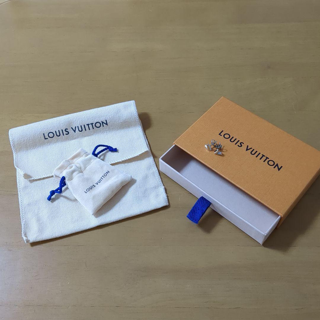 LOUIS VUITTON シルバーピアス