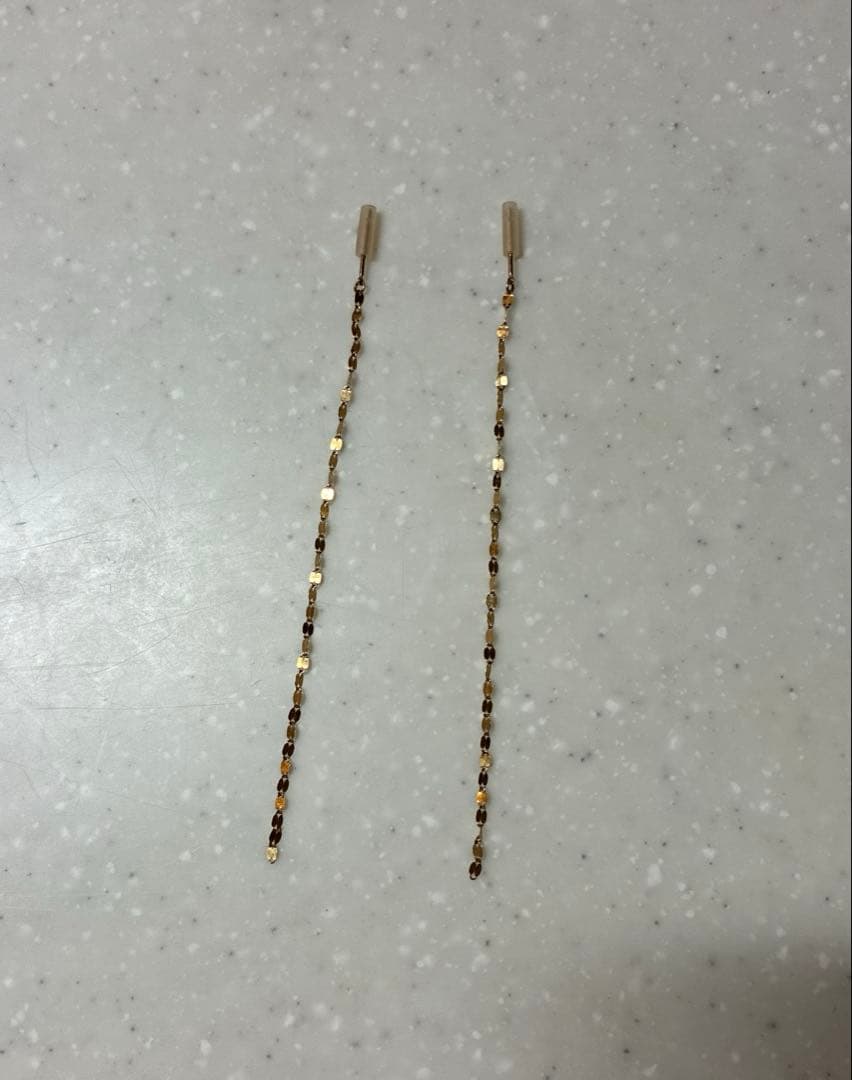 ココシュニック　K10フラワークロスチェーン ロングピアス