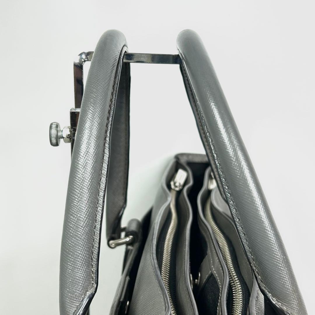 ✅【格安】定価9.4万　メンテ済み　コーチ　ビジネスバッグ　COACH グレー