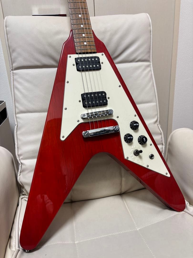 Maison エレキギター フライングVタイプ