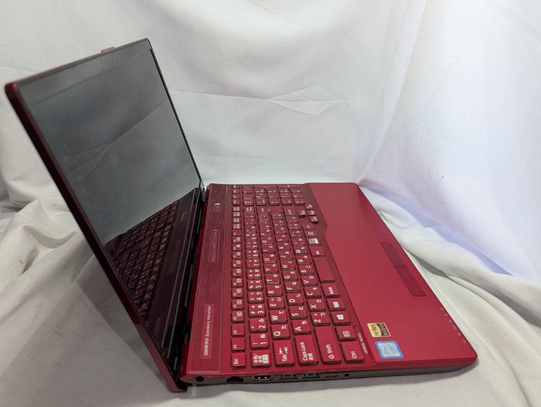 富士通 AH53/C2 第8世代 i7/8GB/SSD256GB/Office