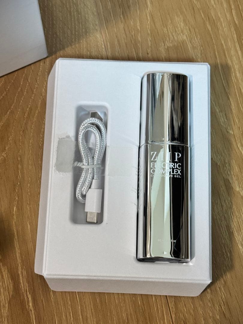 カレントボディ ZIIP HALO 美顔器