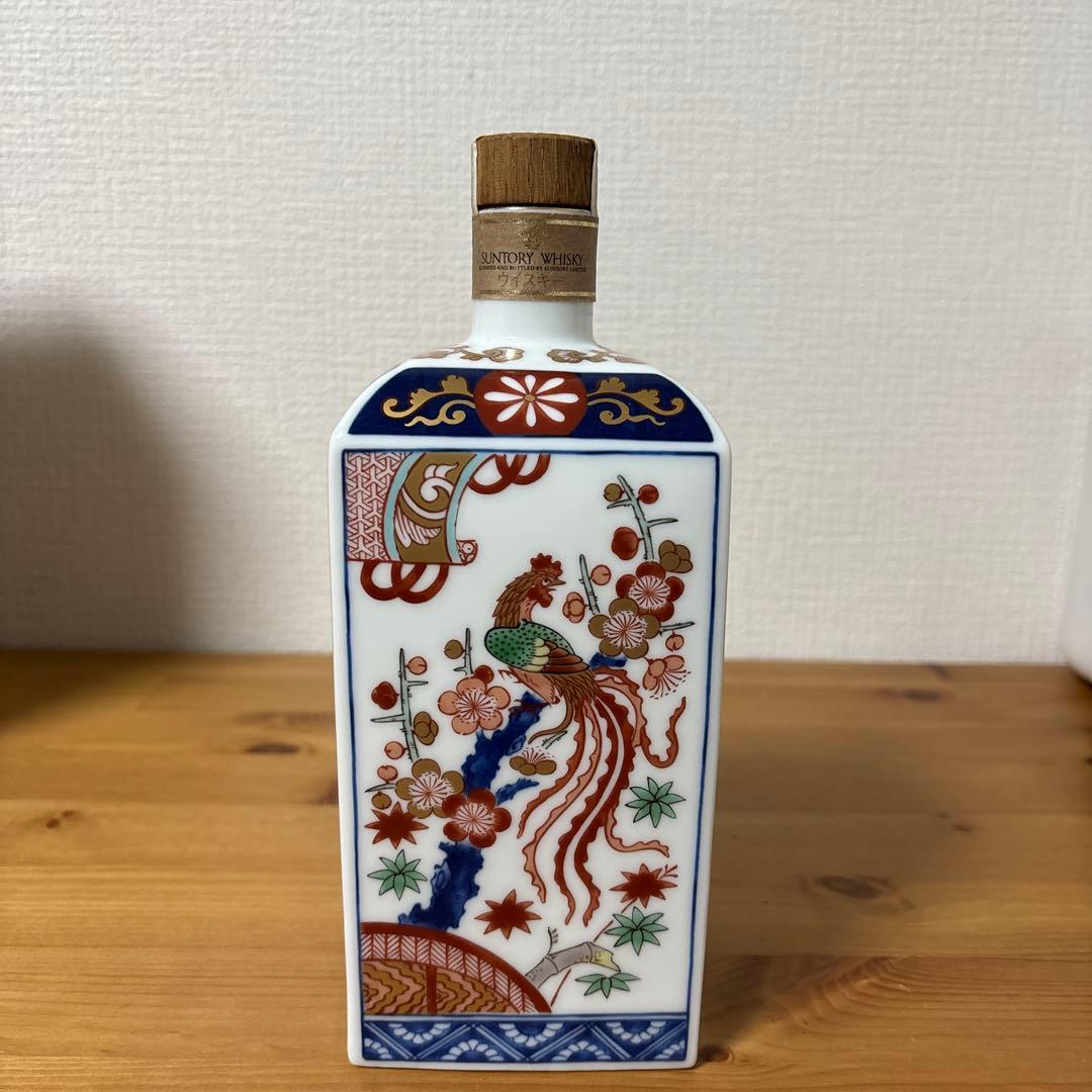 サントリーウイスキー　有田焼 古伊万里手 染錦牡丹鳳凰絵　陶器ボトル　未開封