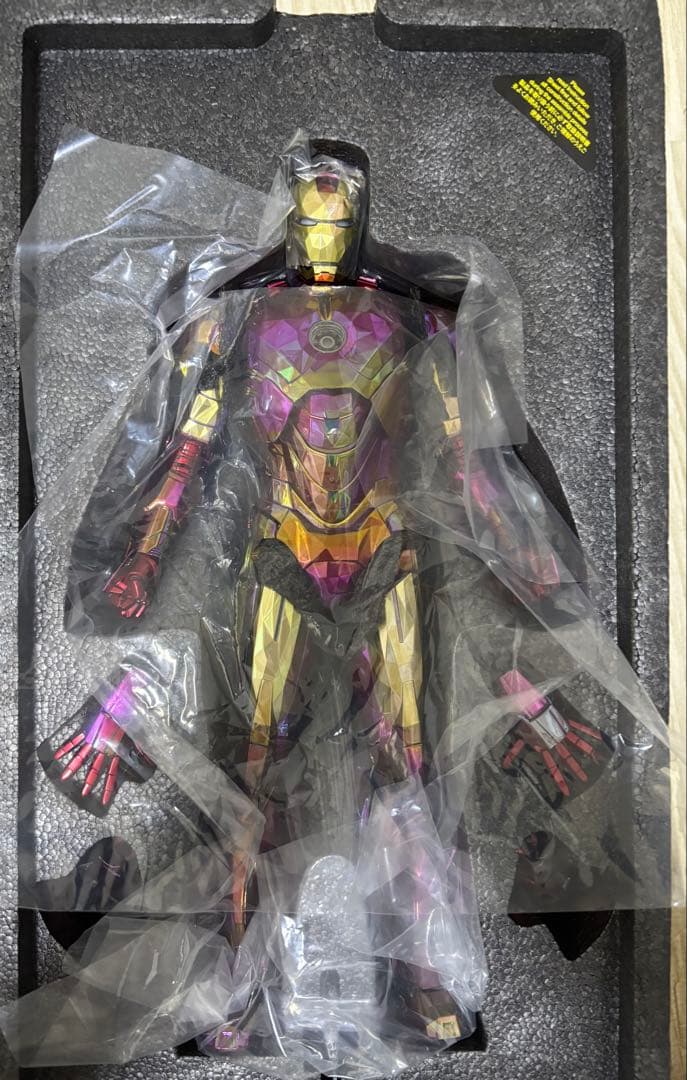 ホットトイズ　アイアンマン・マーク4プリズムアーマー