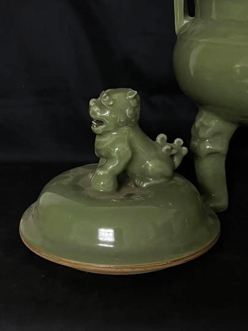 中国古美術　宋時代青磁香炉　龍泉窯三足香炉W66-0